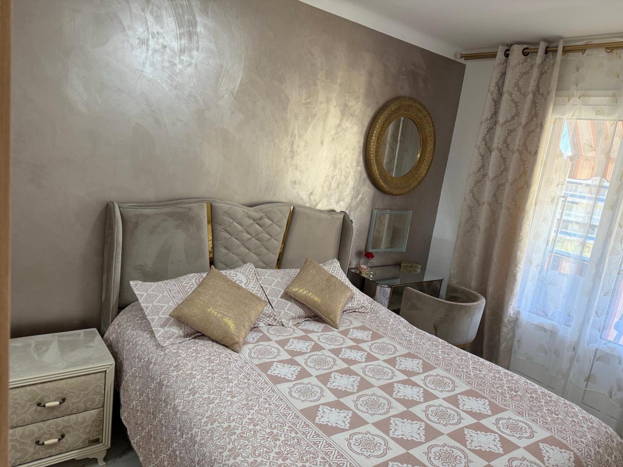 Emotion Vip Apartment นีซ ภายนอก รูปภาพ